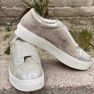 Dr. Scholl’s Original collection